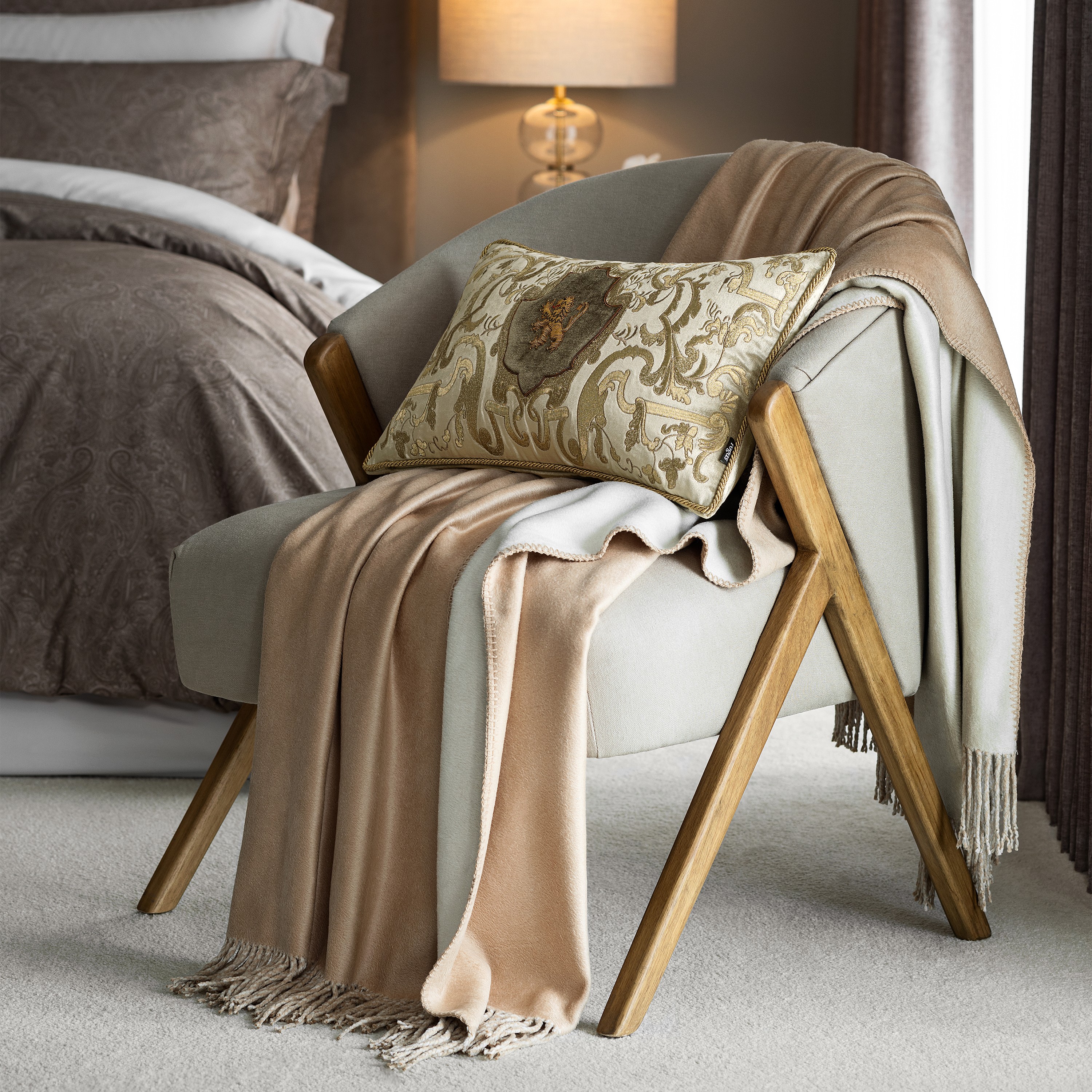 Декоративные подушки Декоративная подушка Намиас  - Фото
